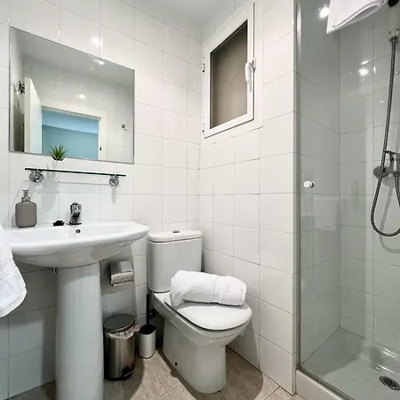 Deluxe Puerta De Almodovar Apartamento